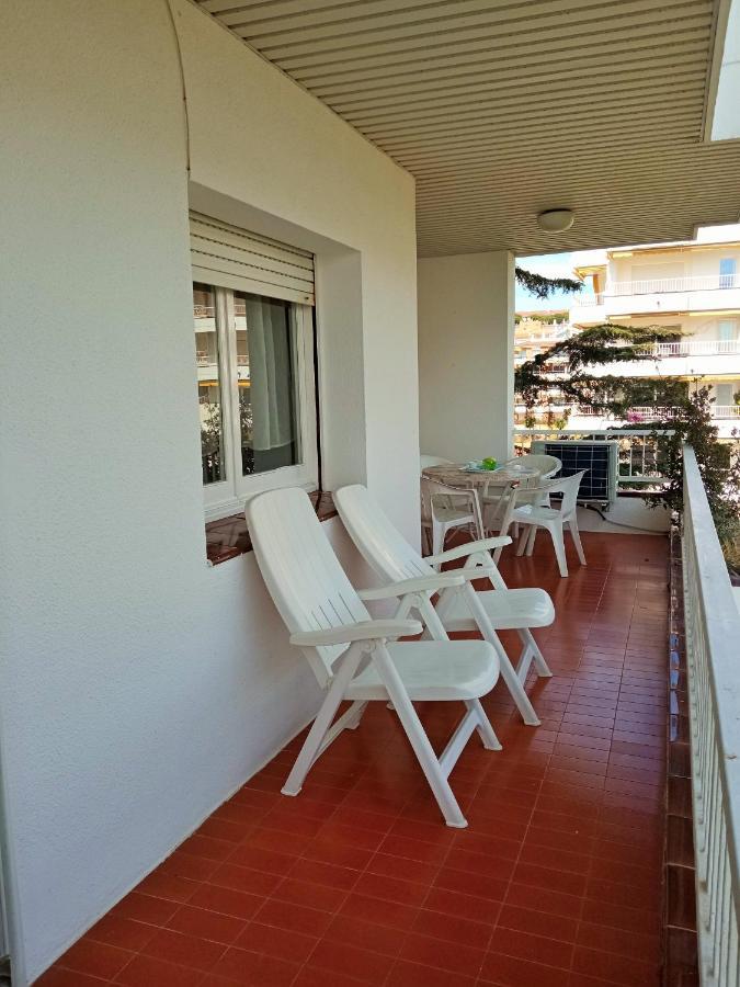 Apartamento Alessia Garden โยเรตเดมาร์ ภายนอก รูปภาพ