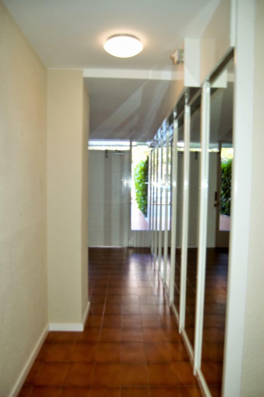 Apartamento Alessia Garden โยเรตเดมาร์ ภายนอก รูปภาพ
